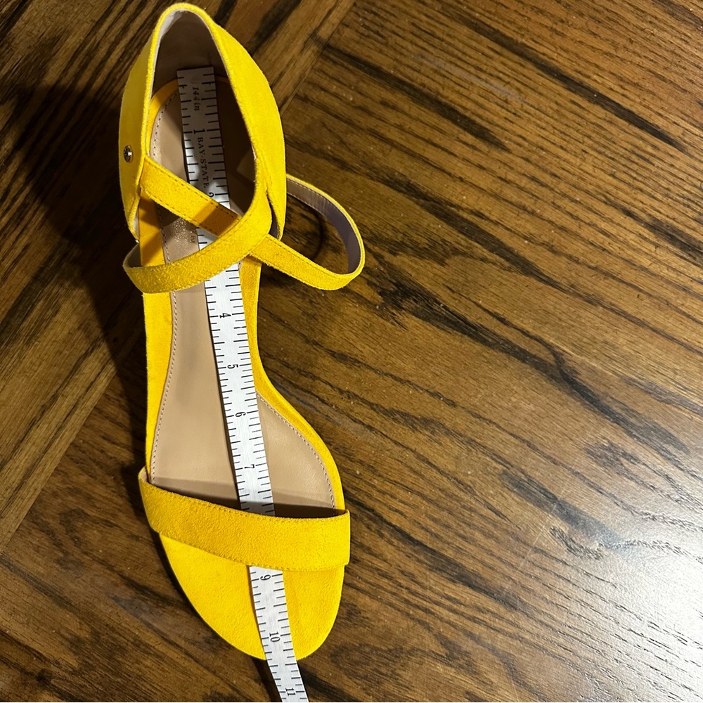 Lauren Ralph Lauren Yellow Glinda 3" Heels Leather Ankle Wrap Womens Sz 9.5B *R* - Picture 11 of 11